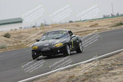 media/Jun-01-2025-CalClub SCCA (Sun) [[eae223c5dd]]/Group 5/Race (Front Straight)/